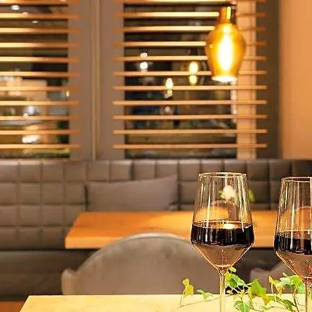 Hotel Eden 3*